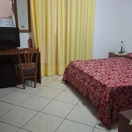 מלון Savoia 3*